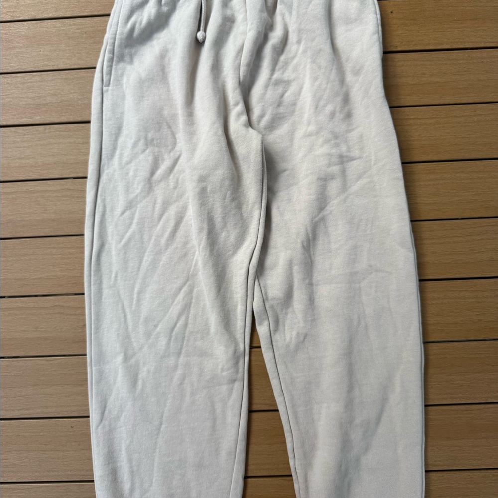 Garage gray/beige Sweatpants for women size small